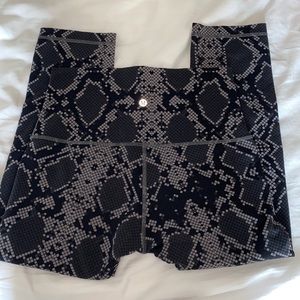 Snakeskin Lulu lemon CROP leggings